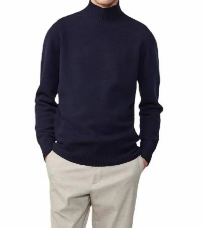 Mockneck Sweater In Navy Blue